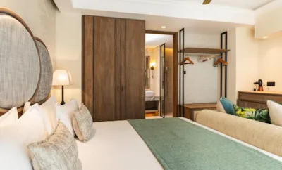 FAMILY BEACHFRONT LUXURY SUITE POOL VILLA