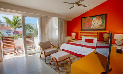 Emotions Select Three-bedroom Suite Oceanfront
