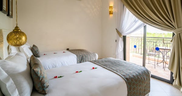 marrakech-ryads-parc-and-spa-morocco-adult-quadruple-room-01_11705