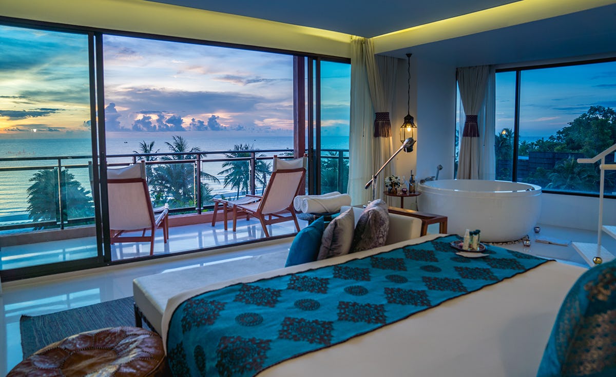 Oceanfront Suite
