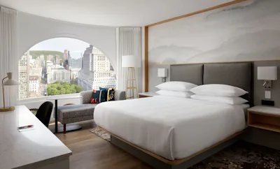 M Club lounge access