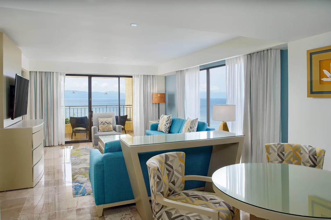 marriott-puerto-vallarta-resort-and-spa-governor-suite_9232