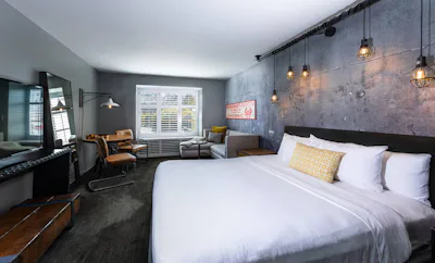 Guest room