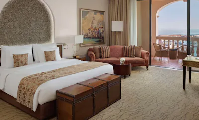 Deluxe Room Pearl View