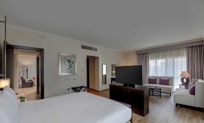 CLUB ROTANA SPACIOUS ONE BEDROOM SUITE