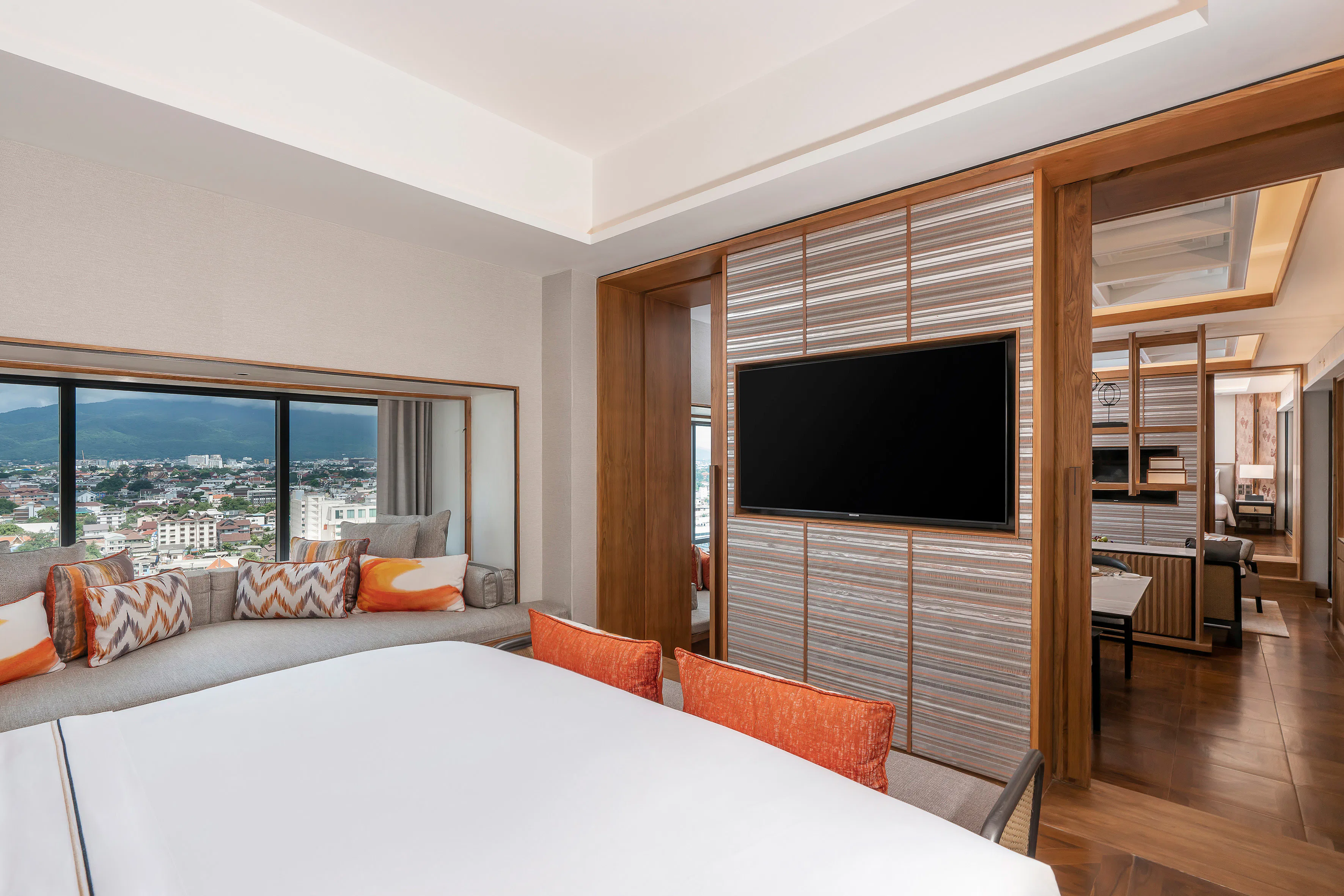 melia-chiang-mai-hotel-the-level-presidential-suite-02_11000