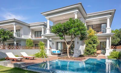 3-Bedroom Villa Garden View with Private Pool