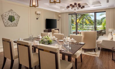 3-Bedroom Villa Lake View with Private Pool