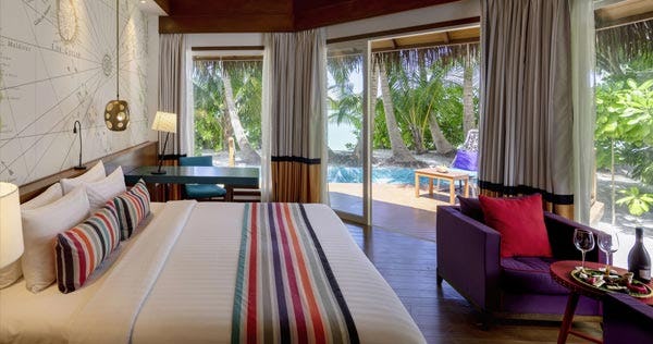 mercure-maldives-kooddoo-resort-beach-pool-villa-02_12381