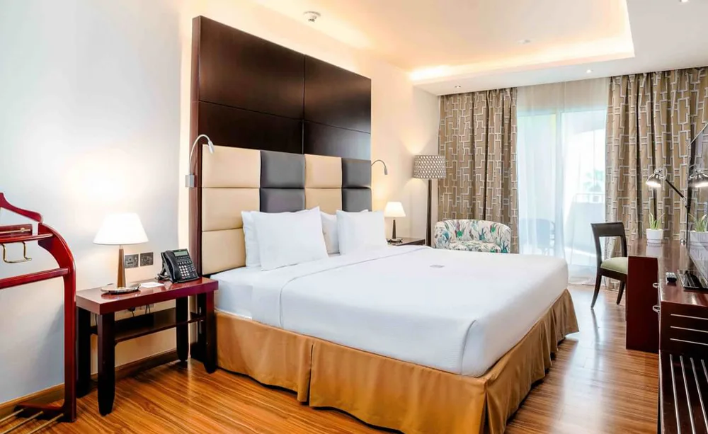 metropolitan-al-mafraq-hotel-abu-dhabi-premium-suite_6877
