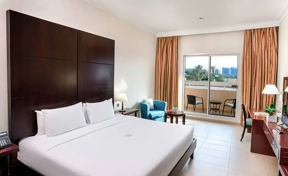 metropolitan-al-mafraq-hotel-abu-dhabi-studio-king-city-view_6877