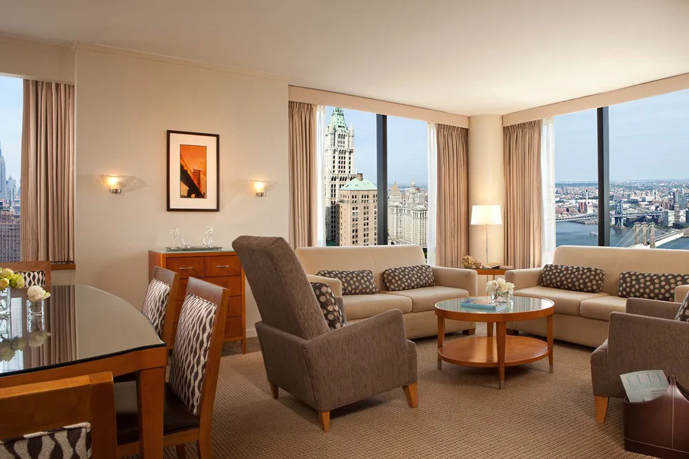 millennium-downtown-new-york-luxury-two-bedroom-suite-02_3407