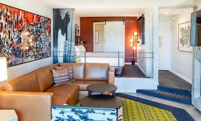 Signature King Suite