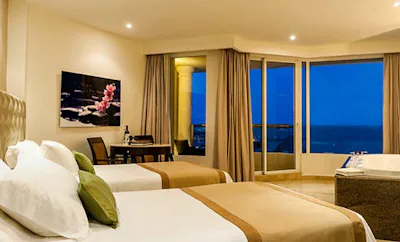 SUPERIOR DELUXE OCEAN FRONT