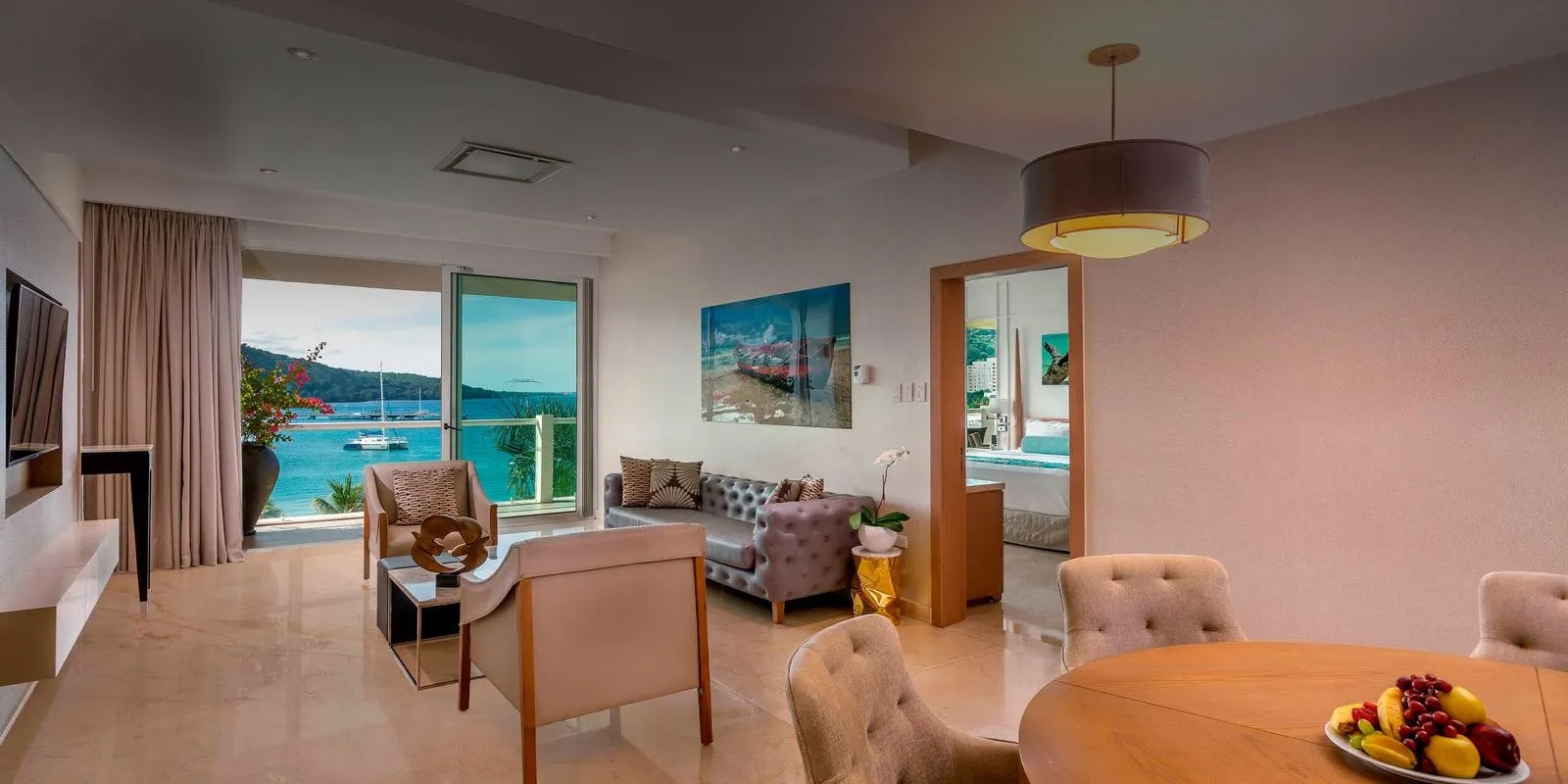 Superior Governor Suite