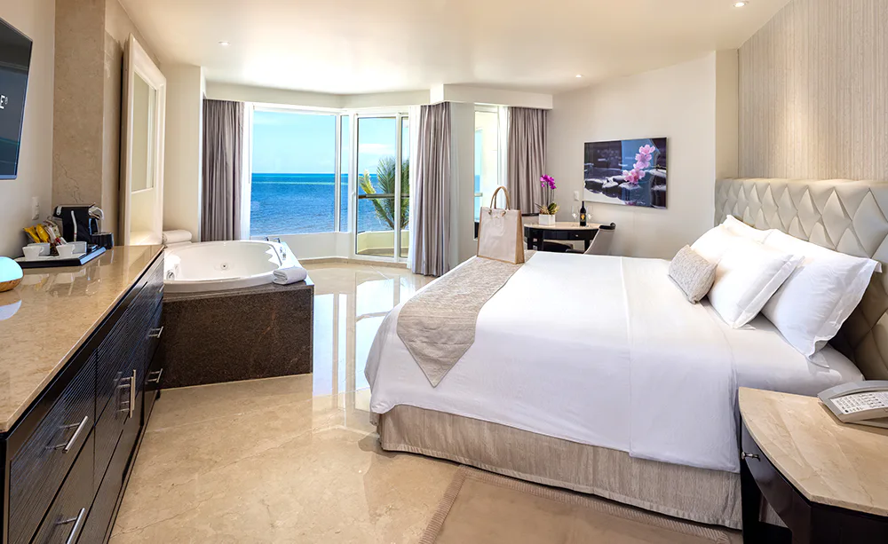 Superior Honeymoon Suite