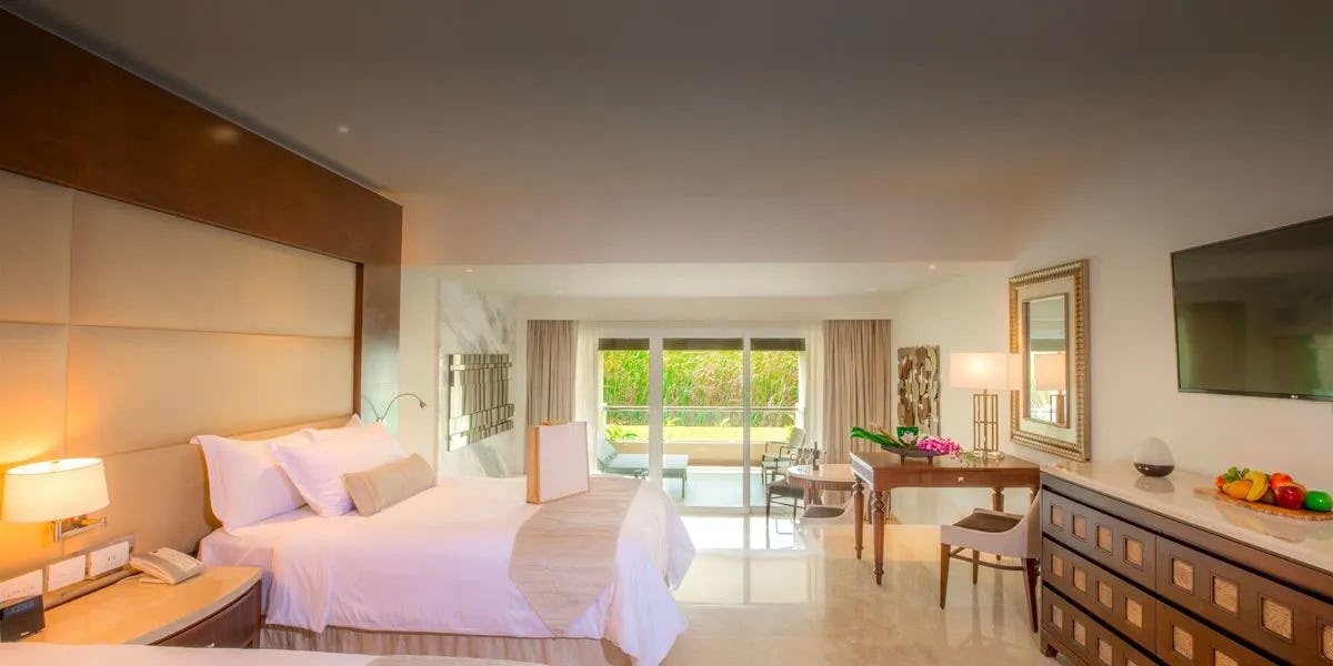 Grand Deluxe Garden View