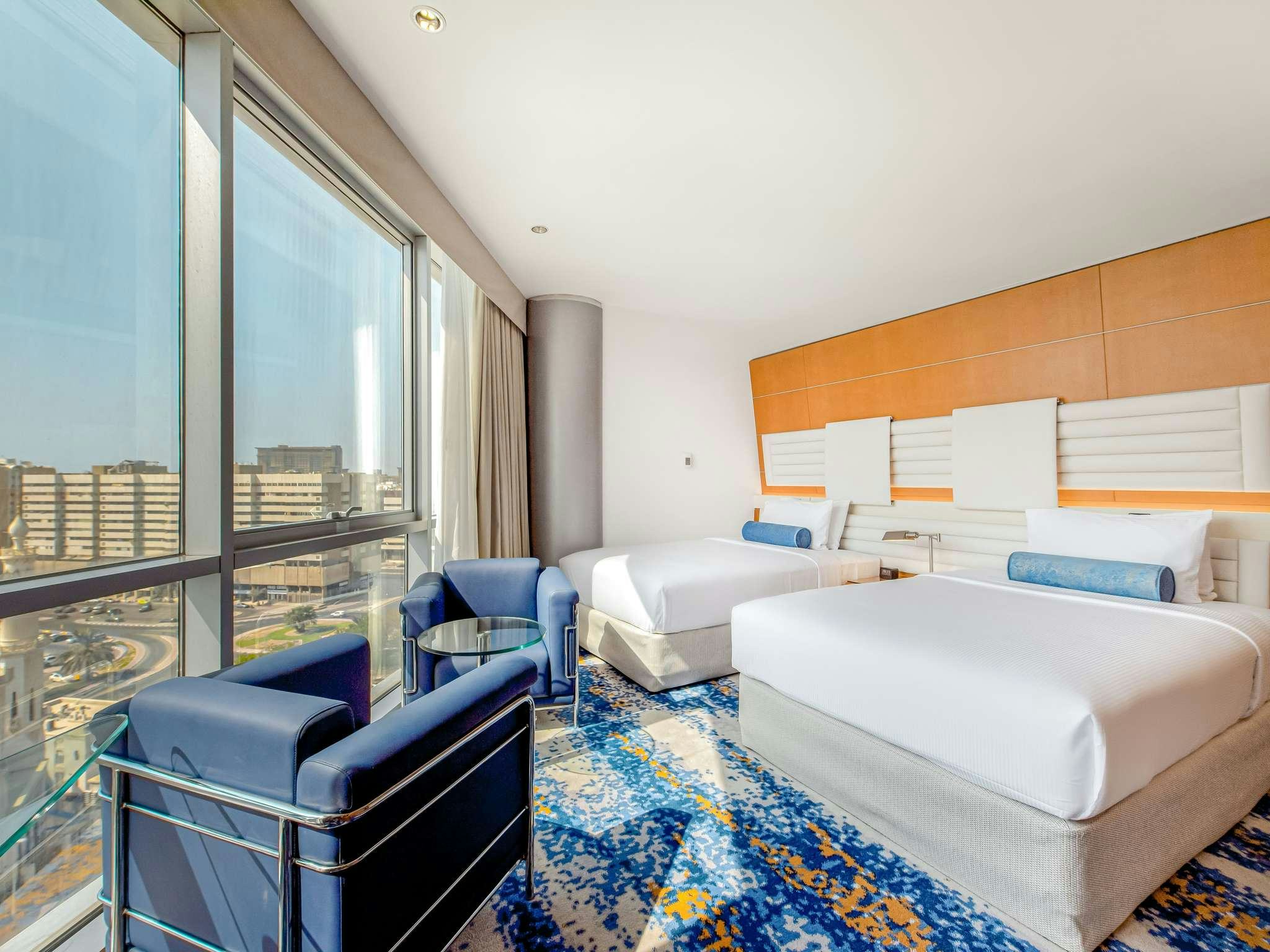 movenpick-dubai-creek-deluxe-room-with-2-single-beds_22