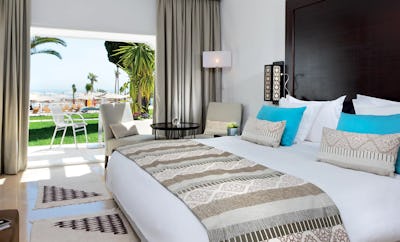 Classic King Sea View