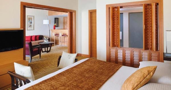 movenpick-hotel-jumeirah-beach-family-suite-02_1521