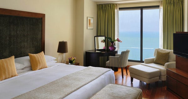 movenpick-hotel-jumeirah-beach-royal-suite-01_1521