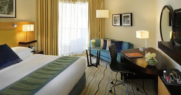 movenpick-hotel-jumeirah-beach-superior-room_1521