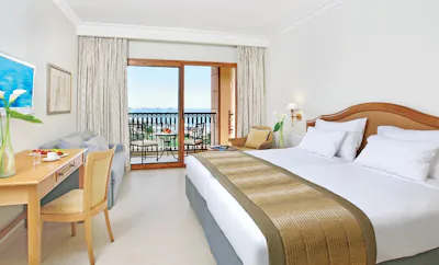 Classic King Sea View