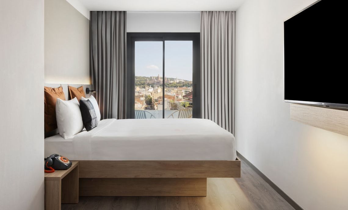 Moxy Double City View