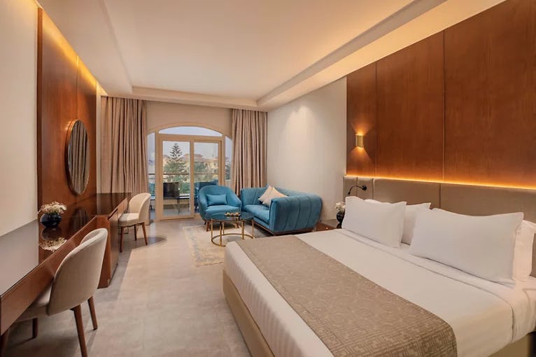 Premiere Room with King Bed