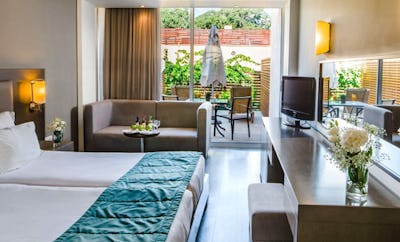 Deluxe Room Inland View Terrace