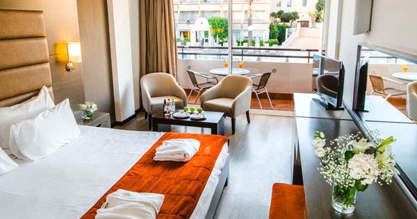 napa-plaza-hotel-cyprus-deluxe-room-pool-view_12837