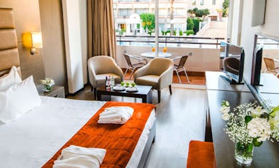 Deluxe Room Pool View