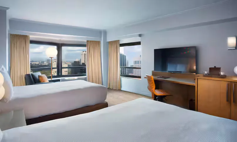 new-york-hilton-midtown-city-room-two-double-beds_832