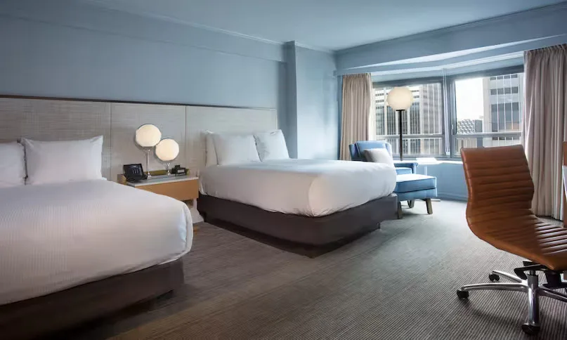 new-york-hilton-midtown-premier-corner-2-double-beds_832
