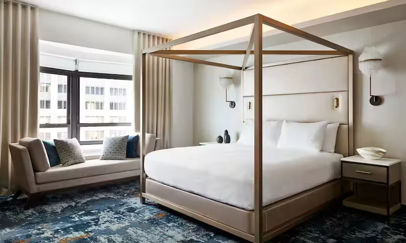 new-york-hilton-midtown-presidential-corner-suite-1-king_832