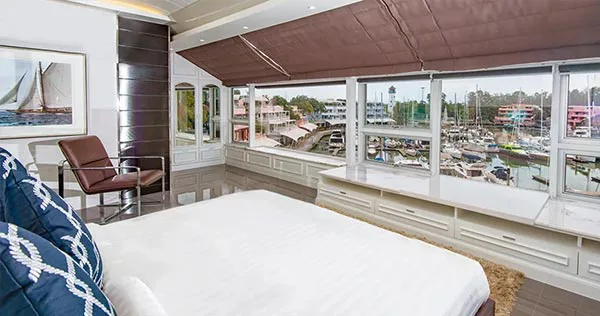 ONE BEDROOM PENTHOUSE