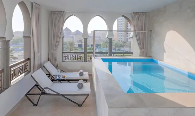 nh-collection-dubai-ibn-battuta-private-pool-terrace-suite-01_11004