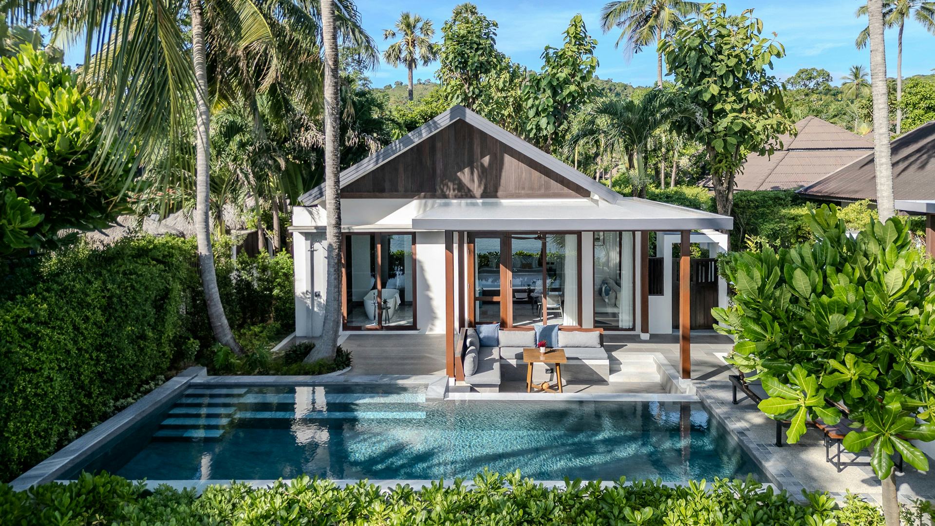 One Bedroom Beachfront Pool Villa