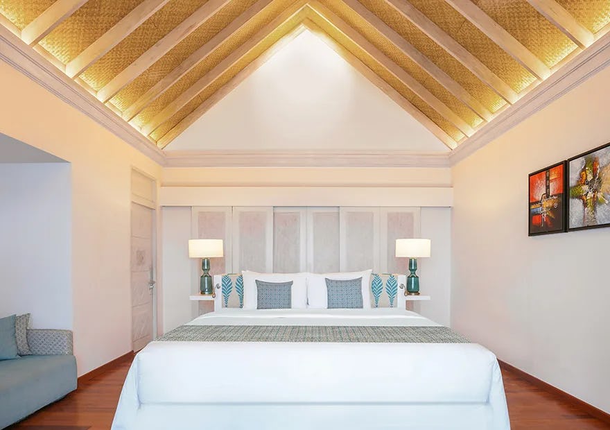 nh-maldives-kuda-rah-resort-over-water-villa-with-private-pool_13187