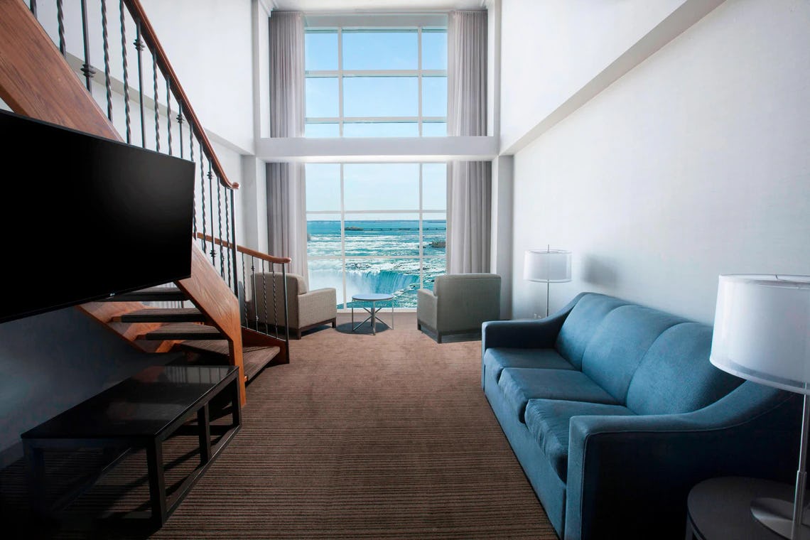 niagara-falls-marriott-on-the-falls-1-bedroom-bi-level-suite_10691