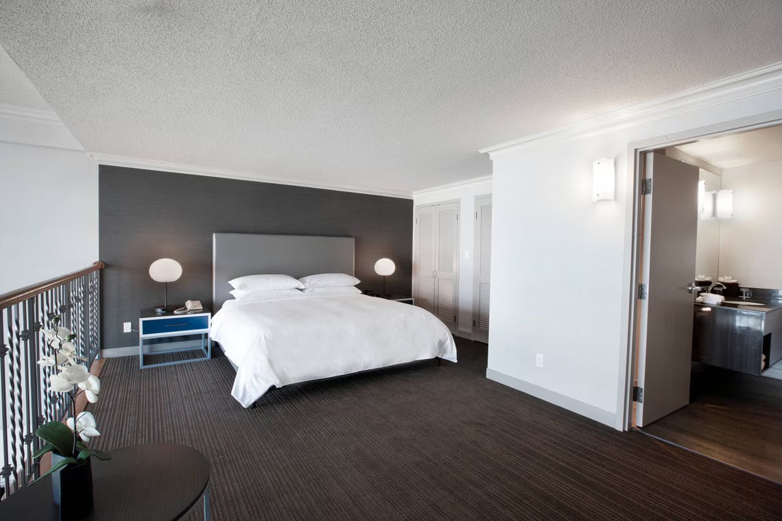 niagara-falls-marriott-on-the-falls-grand-presidential-02_10691