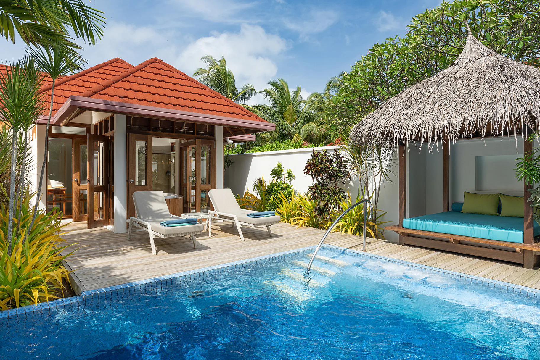 niva-kurumba-maldives-2-bedroom-kurumba-residence-01_13696