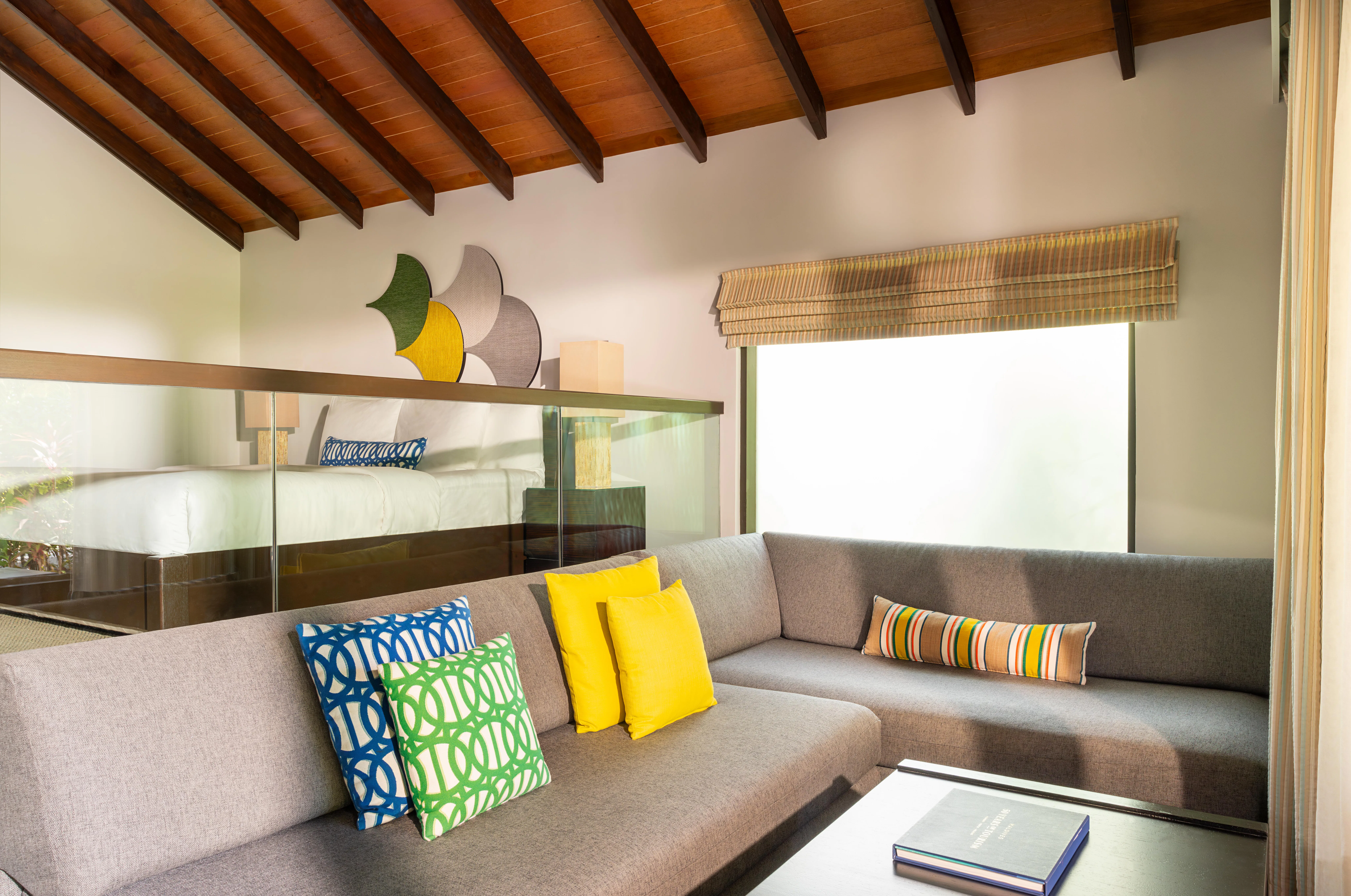 niva-velassaru-maldives-two-bedroom-deluxe-villa-01_13697