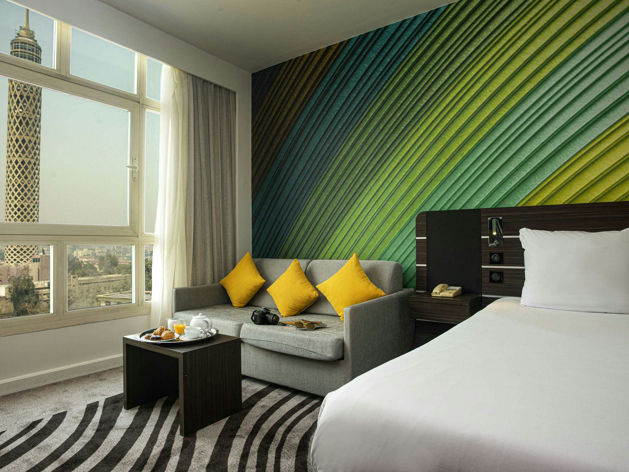 Superior Room with 1 double bed and sofa, City side