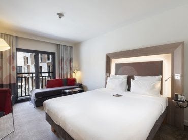 novotel-istanbul-bosphorus-hotel-turkey-superior-queen-room-01_9395