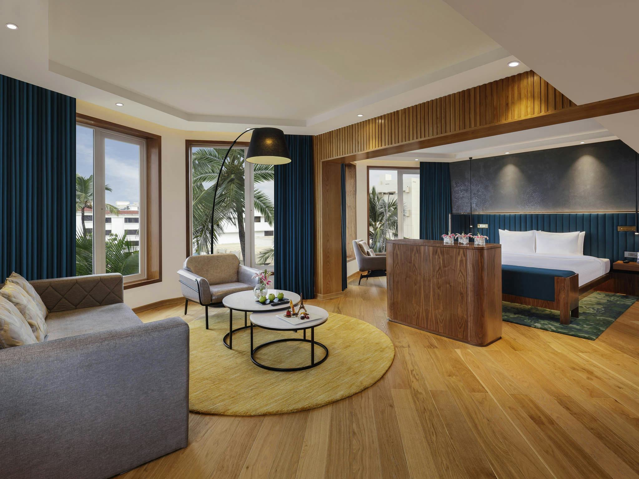 Executive Suite King Bed Ocean View