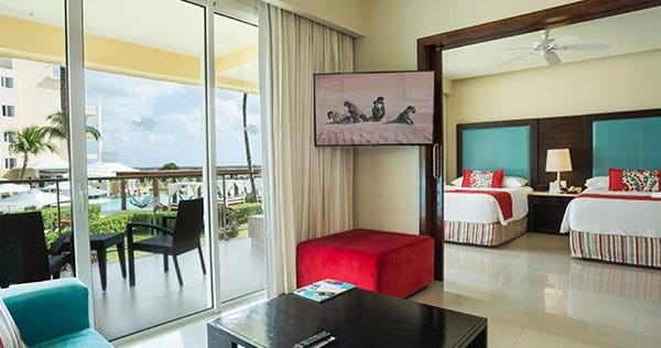 now-jade-riviera-cancun-resort-and-spa-preferred-club-suite-ocean-view-02_6634