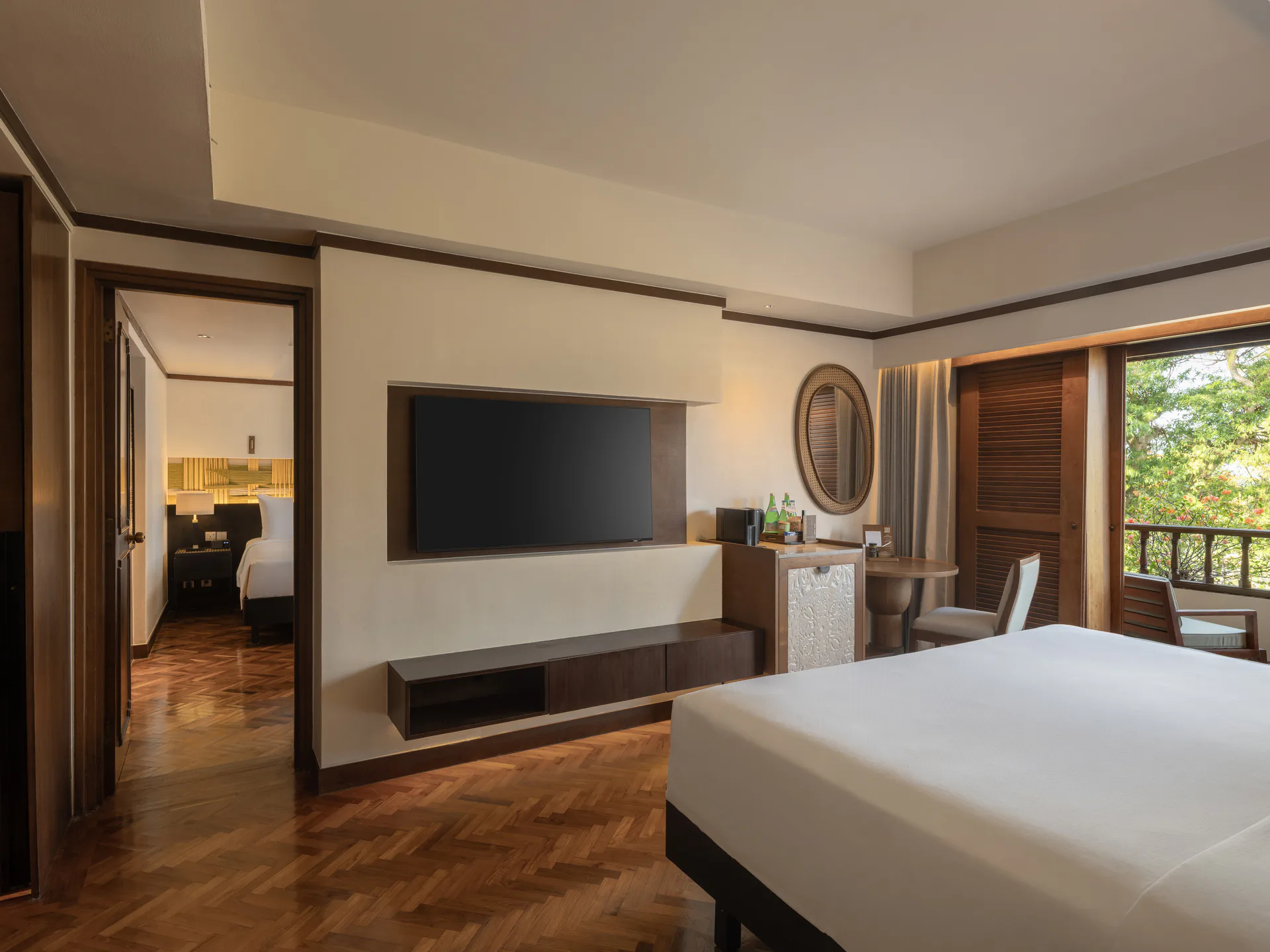 nusa-dua-beach-hotel-and-spa-bali-family-room-with-1-king-size-bed-and-2-single-beds_347