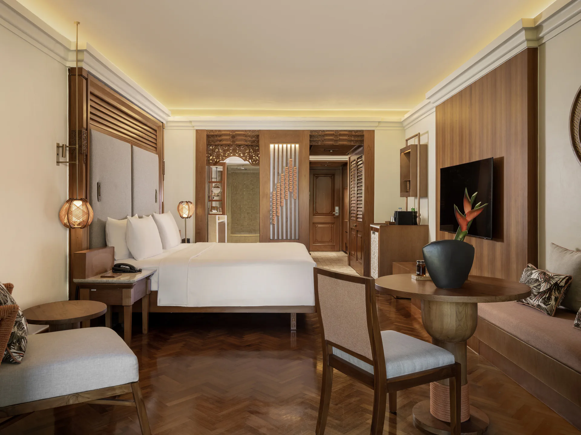 nusa-dua-beach-hotel-and-spa-bali-palace-club-room-with-1-king-size-bed_347
