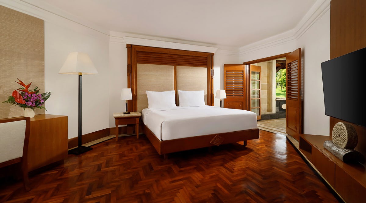 Palace Club Suite with 1 King size bed